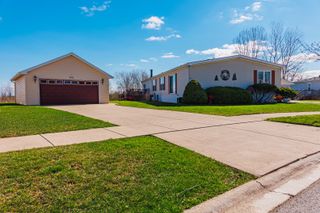 275 Tulip Circle, Matteson, IL 60443