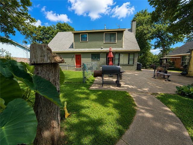 42 Golfview Drive, Hilltop Lakes, TX 77871