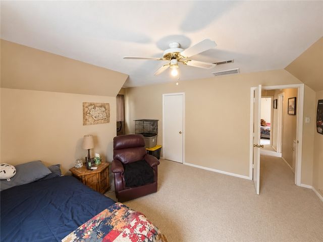 42 Golfview Drive, Hilltop Lakes, TX 77871