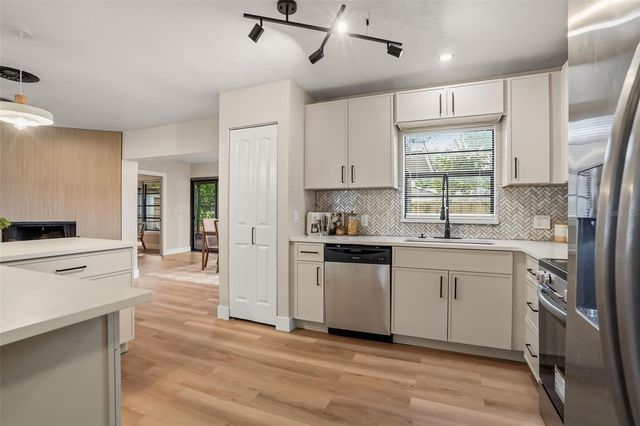 1348 RADCLYFFE ROAD, Orlando, FL 32804