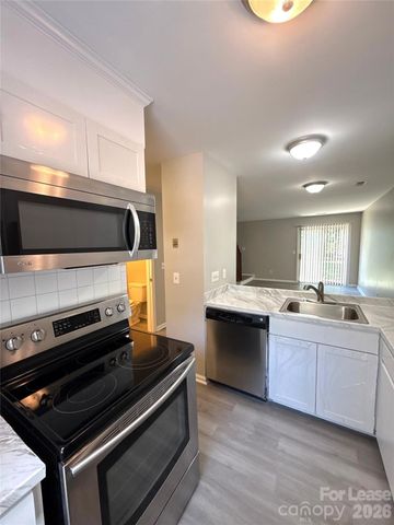 4042 Briarhill Drive, Charlotte, NC 28215