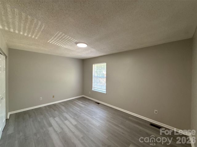 4042 Briarhill Drive, Charlotte, NC 28215
