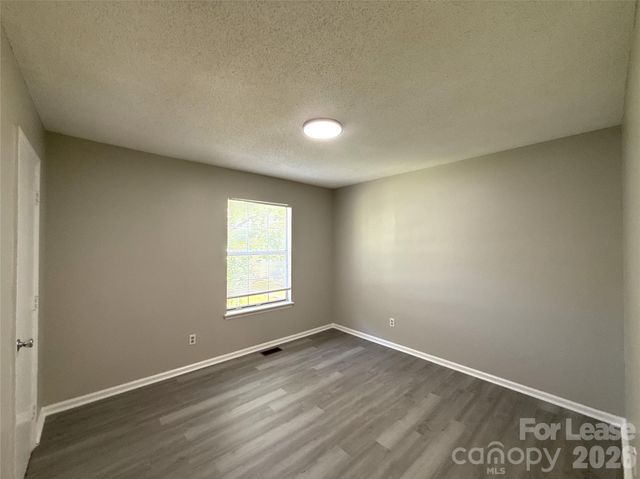 4042 Briarhill Drive, Charlotte, NC 28215