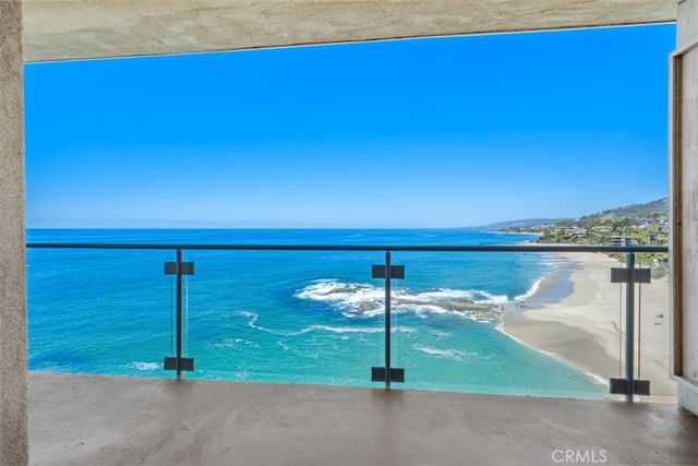 31561 Table Rock Drive 411, Laguna Beach, CA 92651