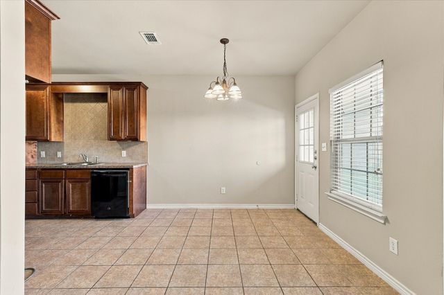902 Parkplace Ridge, Princeton, TX 75407