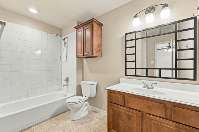902 Parkplace Ridge, Princeton, TX 75407