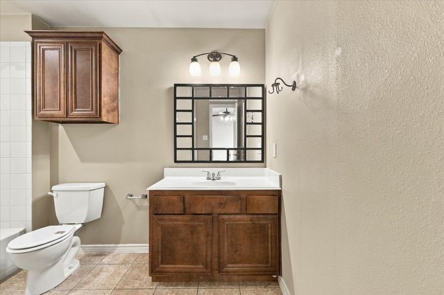 902 Parkplace Ridge, Princeton, TX 75407