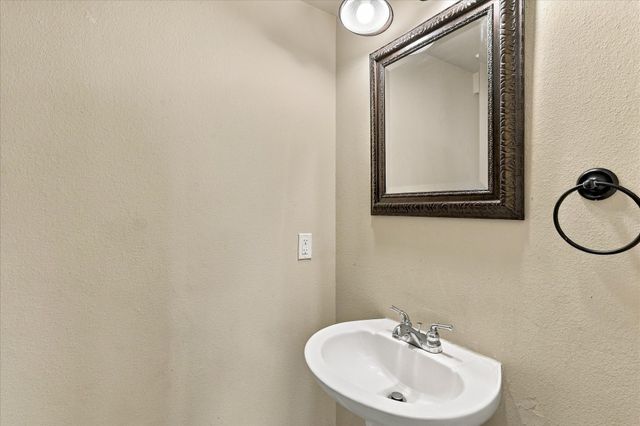 902 Parkplace Ridge, Princeton, TX 75407