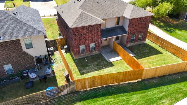 902 Parkplace Ridge, Princeton, TX 75407