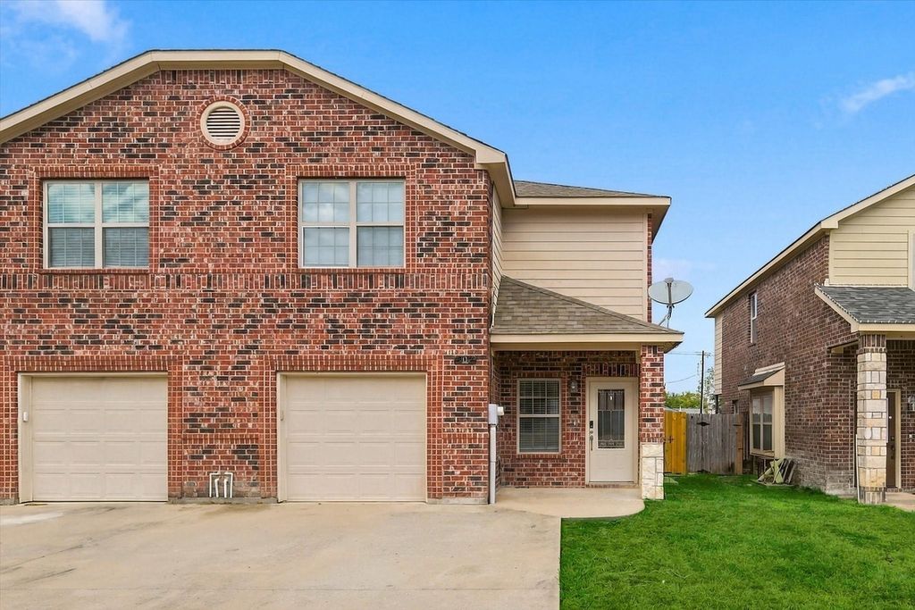 902 Parkplace Ridge, Princeton, TX 75407