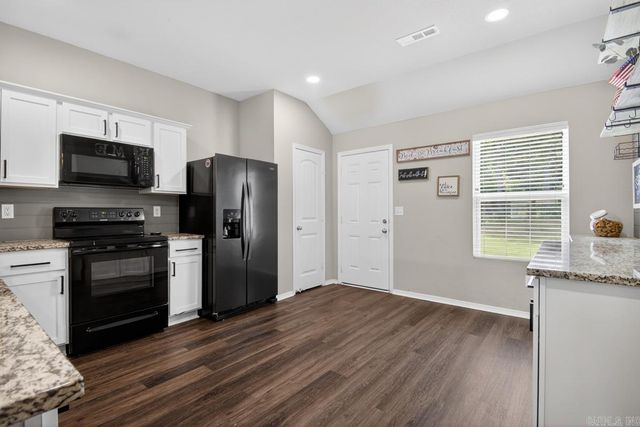 1939 Auburn Hills Drive, Benton, AR 72015