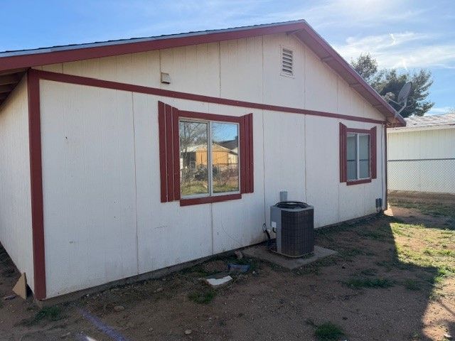 2331 E Leroy Avenue, Kingman, AZ 86409