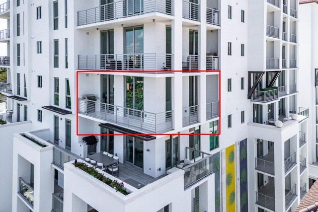 495 E Royal Palm Road 601, Boca Raton, FL 33432