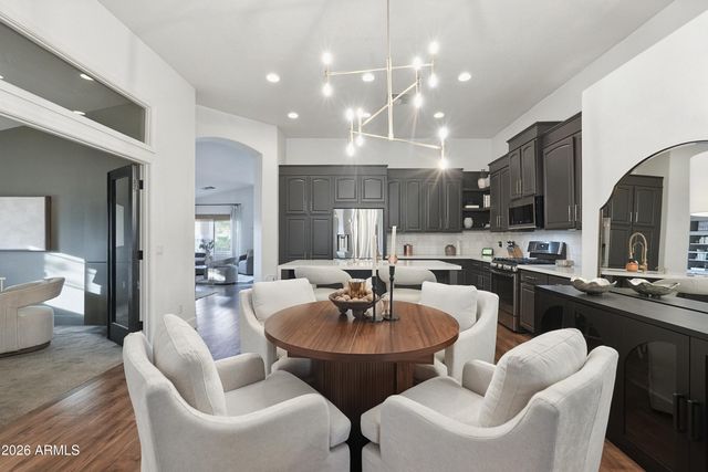 5633 E GROVE Circle, Mesa, AZ 85206