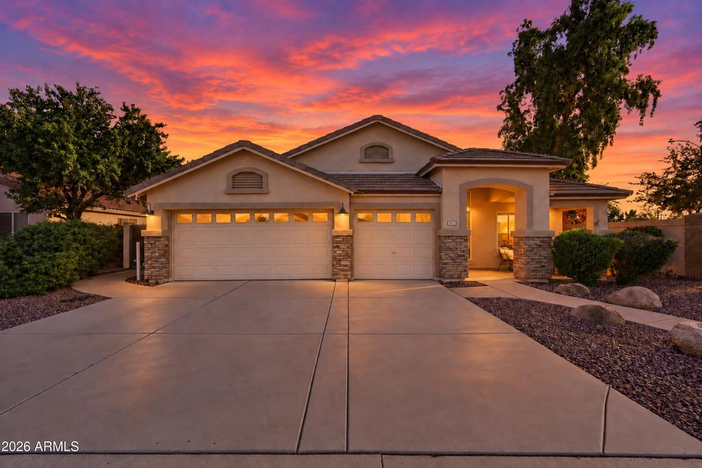5633 E GROVE Circle, Mesa, AZ 85206