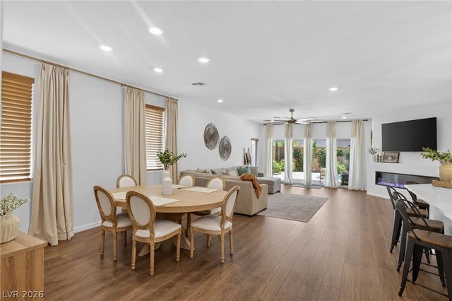 6525 Twin Brooks Avenue, Las Vegas, NV 89139