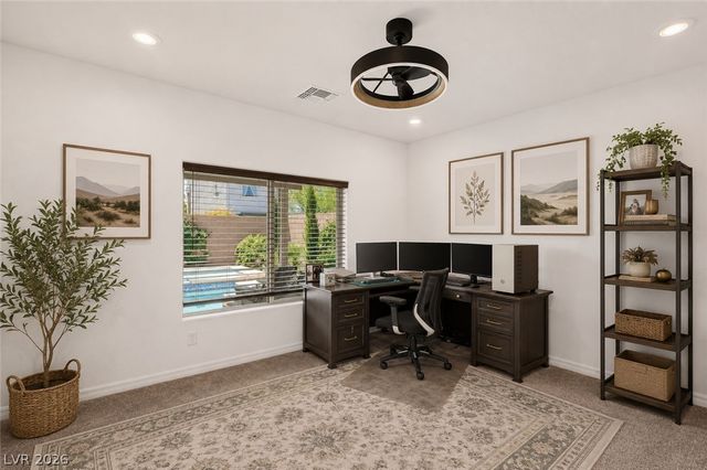 6525 Twin Brooks Avenue, Las Vegas, NV 89139