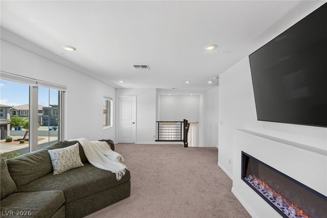 6525 Twin Brooks Avenue, Las Vegas, NV 89139