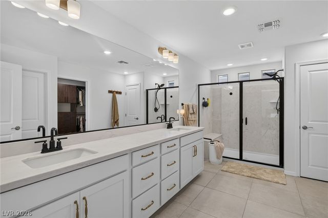 6525 Twin Brooks Avenue, Las Vegas, NV 89139