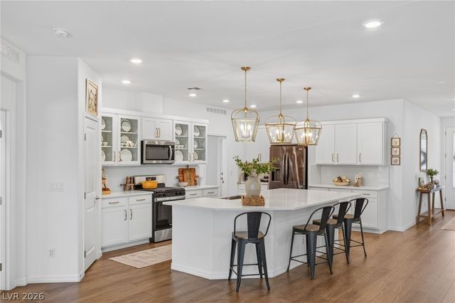 6525 Twin Brooks Avenue, Las Vegas, NV 89139