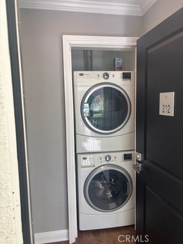 4720 Park Granada, Calabasas, CA 91302