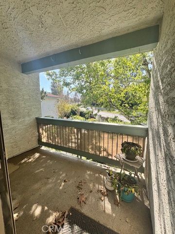 4720 Park Granada, Calabasas, CA 91302
