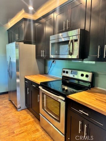 4720 Park Granada, Calabasas, CA 91302