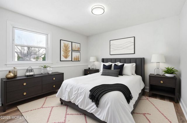 16 Crest Road, Jackson, NJ 08527