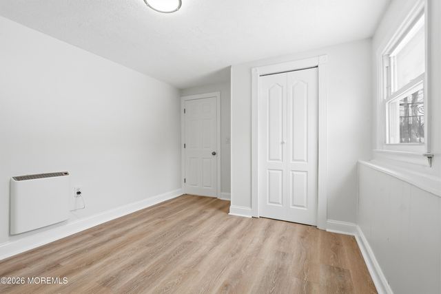 16 Crest Road, Jackson, NJ 08527