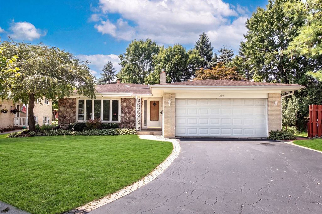 250 Shannon Court, Des Plaines, IL 60016 — exterior