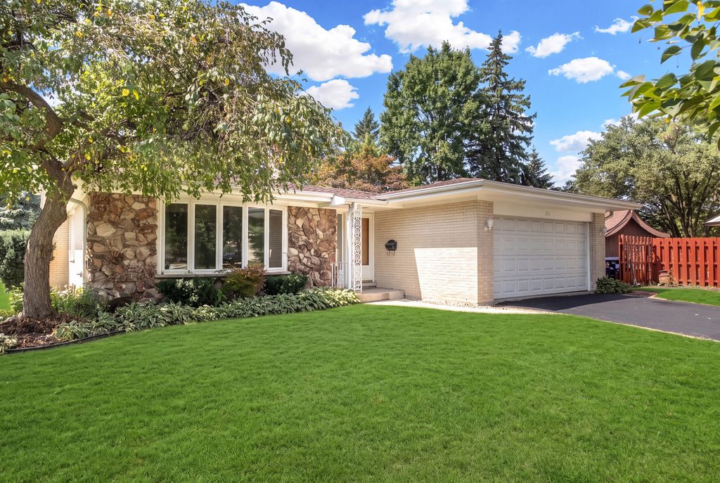 250 Shannon Court, Des Plaines, IL 60016 — photo 2