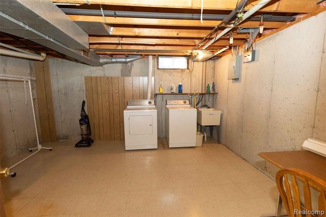 125 Cuttle Road 44, Marysville, MI 48040