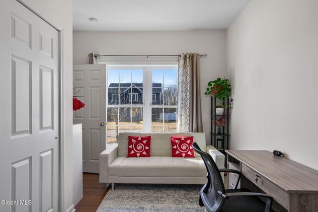 2 Birch Court, North Greenbush, NY 12180