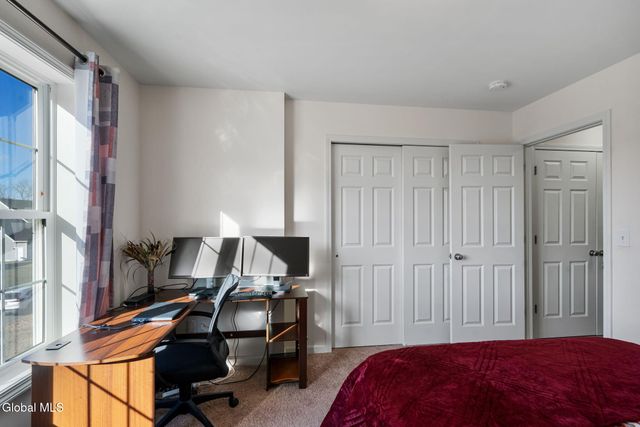 2 Birch Court, North Greenbush, NY 12180