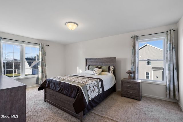 2 Birch Court, North Greenbush, NY 12180