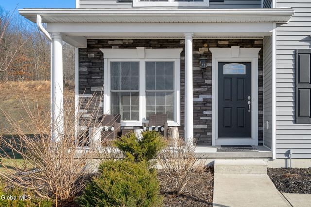 2 Birch Court, North Greenbush, NY 12180