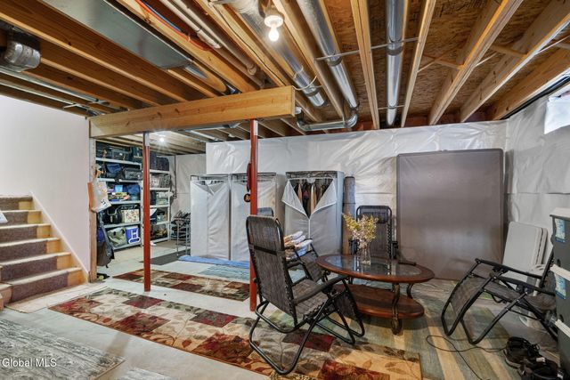 2 Birch Court, North Greenbush, NY 12180