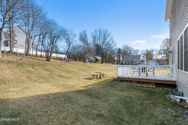 2 Birch Court, North Greenbush, NY 12180