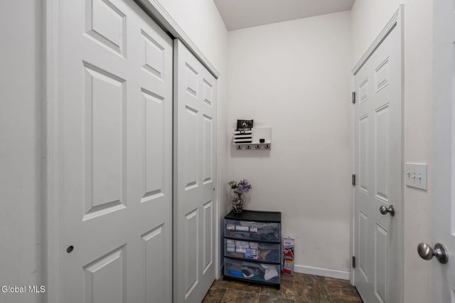 2 Birch Court, North Greenbush, NY 12180