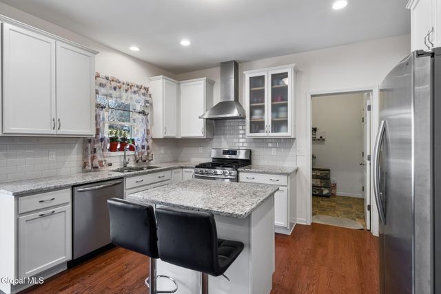 2 Birch Court, North Greenbush, NY 12180