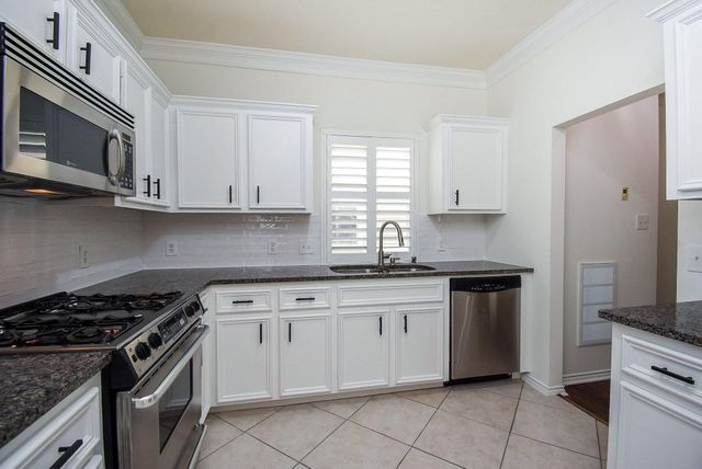 1622 W 25th Street, Houston, TX 77008