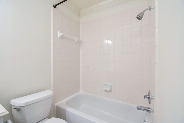 1622 W 25th Street, Houston, TX 77008