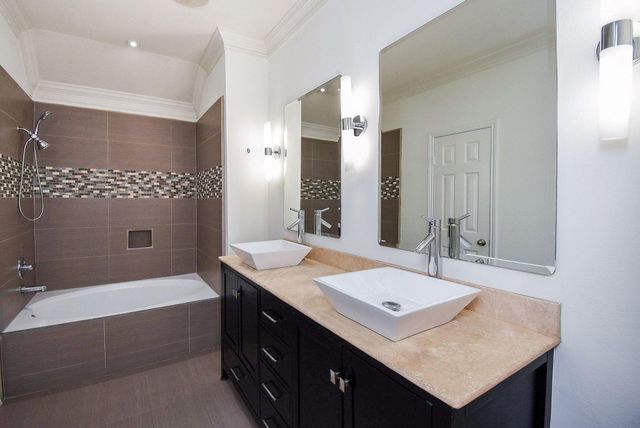 1622 W 25th Street, Houston, TX 77008