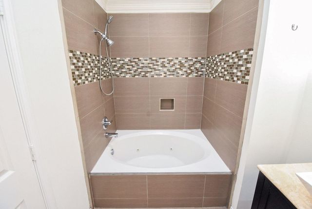 1622 W 25th Street, Houston, TX 77008