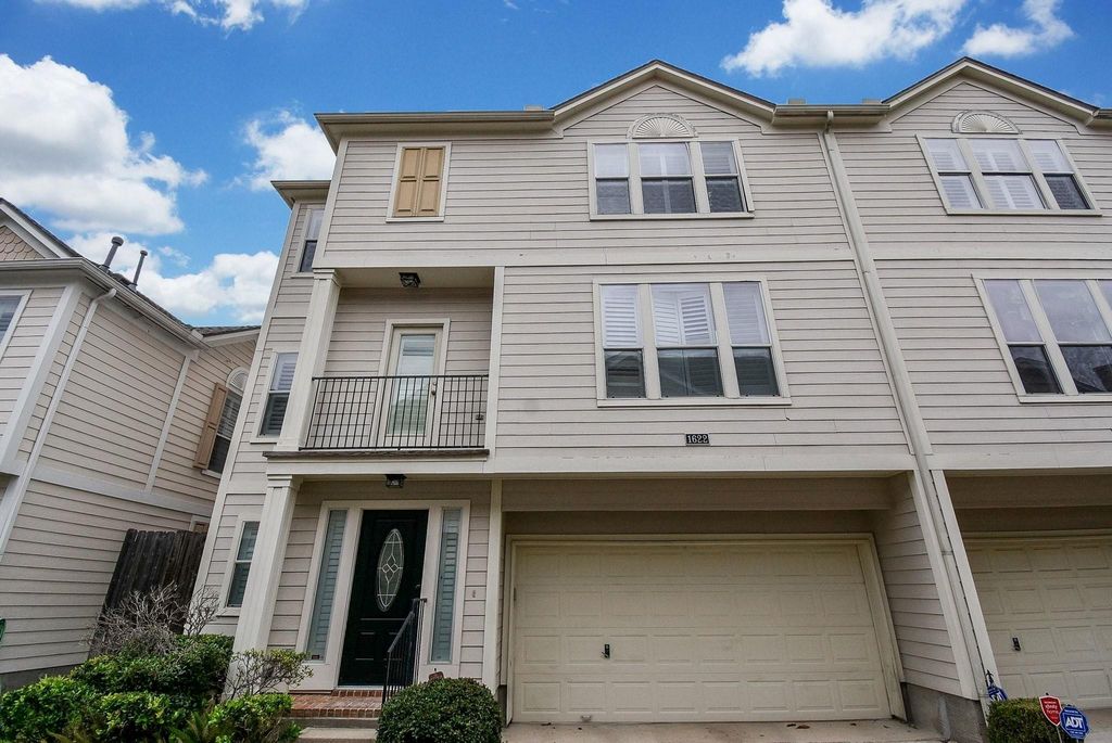 1622 W 25th Street, Houston, TX 77008