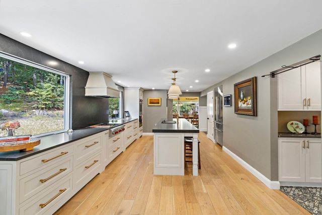 16 Wedgewood Rd, Stow, MA 01775