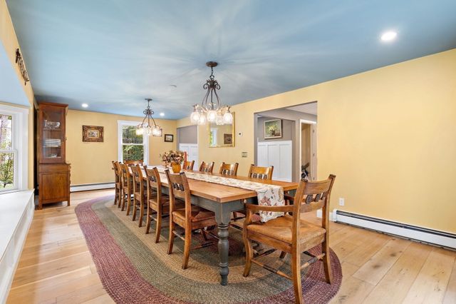 16 Wedgewood Rd, Stow, MA 01775