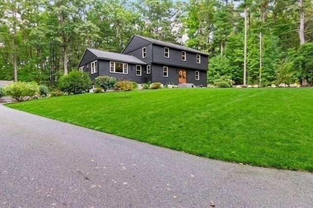 16 Wedgewood Rd, Stow, MA 01775
