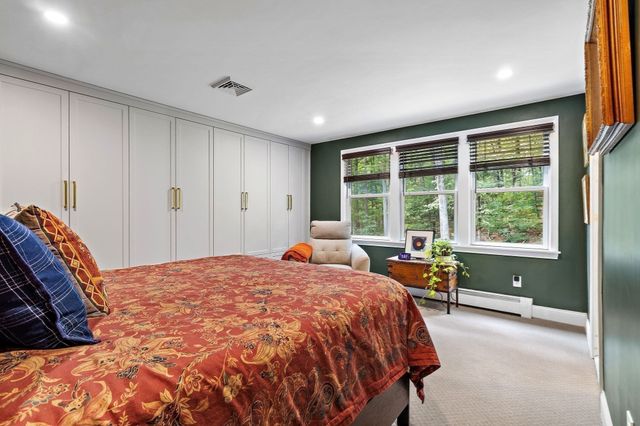 16 Wedgewood Rd, Stow, MA 01775
