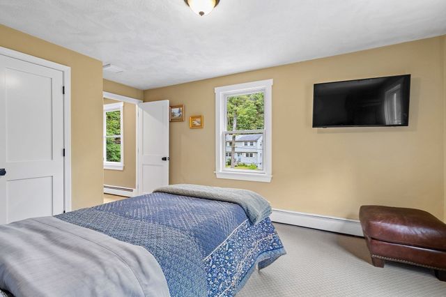 16 Wedgewood Rd, Stow, MA 01775